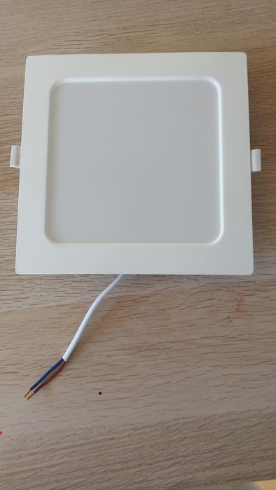 4 Focos led encastravéis novos