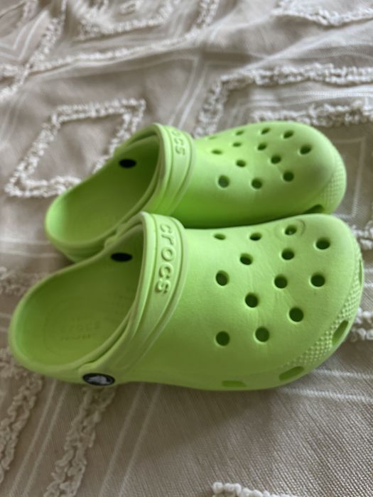 Дитячі сандалі crocs
