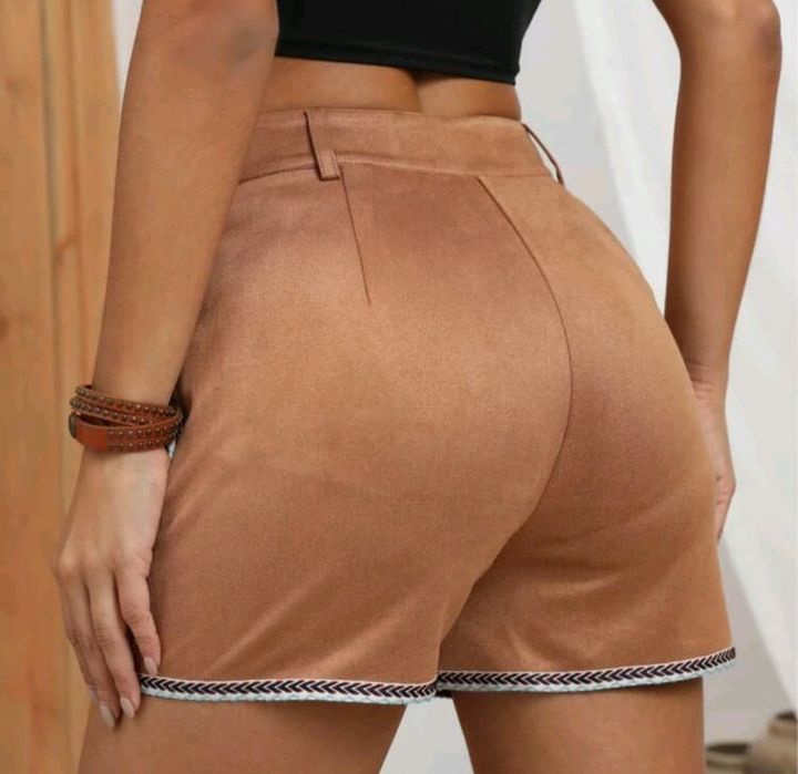 Nowe szorty z wysokim stanem