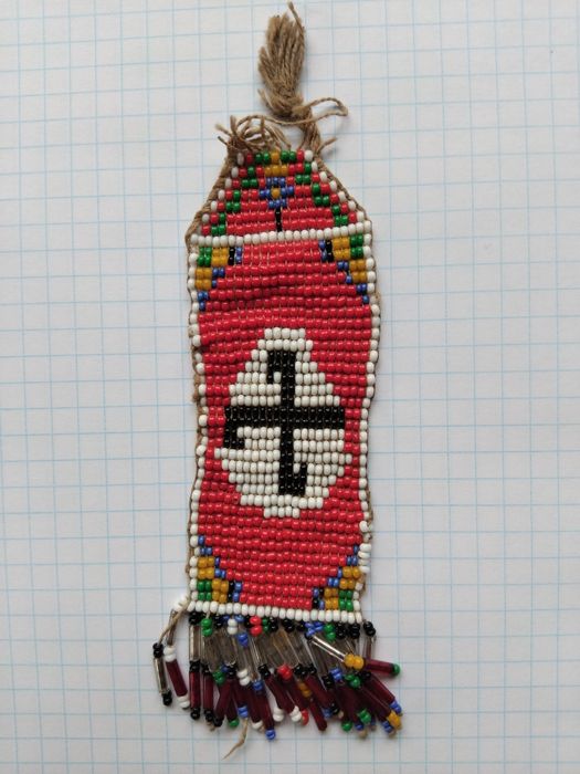 Антикварний котильйон, свастика, сварга