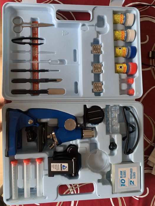 Kit científico KONUS