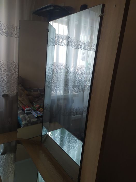 Продам зеркало от трюмо