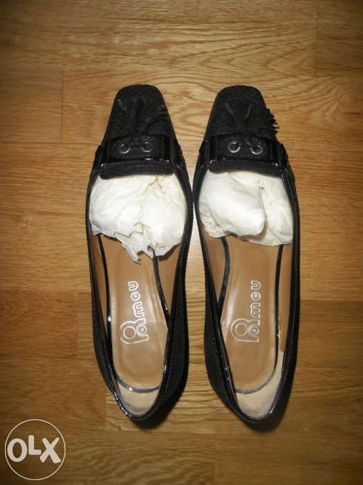 Sapatos 37 da ROMEU novos portes gratis