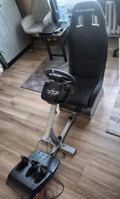 Logitech G920 + Playseat Evo