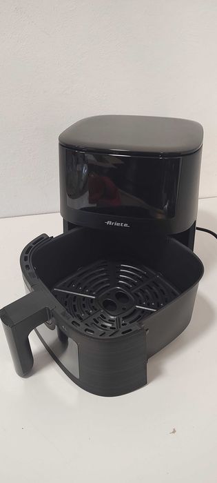 Frytkownica na gorące powietrze Air Fryer 4L.  Ariete    X-030