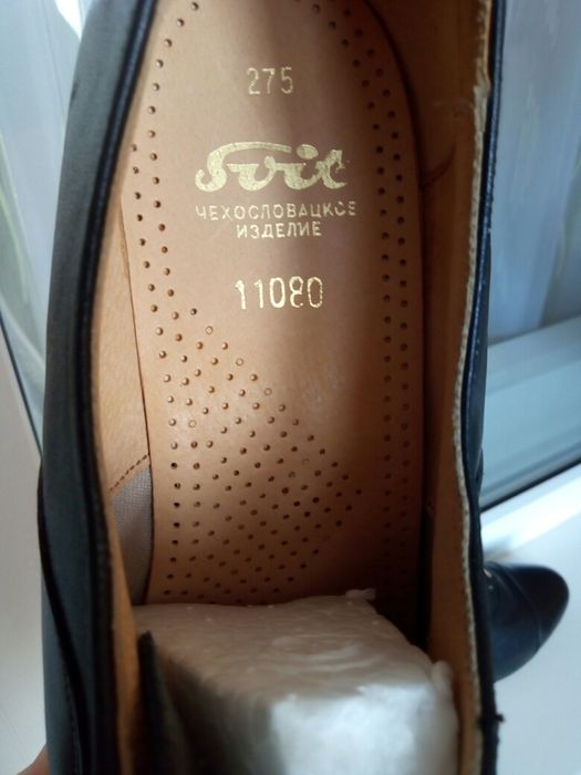 Нові туфлі. Натуральна шкіра