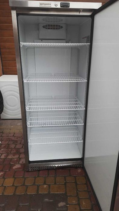 Професійний холодильник GGM Gastro KSS600SRN