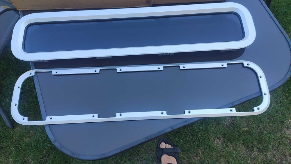 Lewmar okno Standard otwierane 191 MM X 838 MM