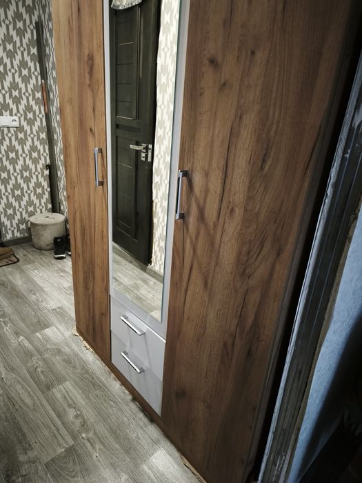 Шафа для спальні/коридору 3 дверна Моніка