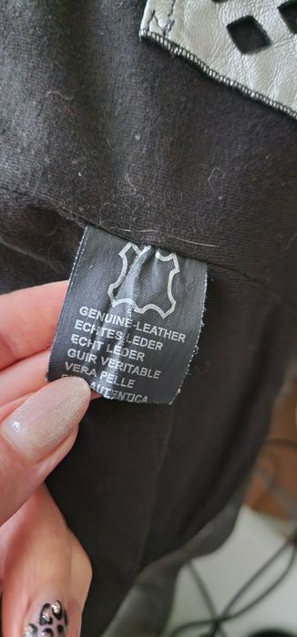 sprzedam skórzaną kurtkę w kolorze srebrnym