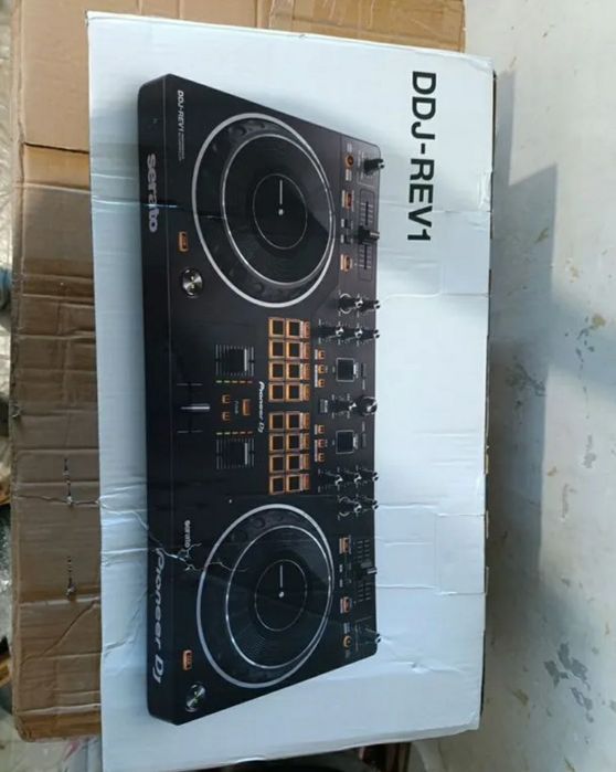 новый dj контроллер