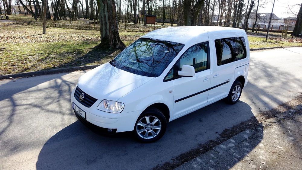 Volkswagen Caddy .. 7 Osobowy .. Po wymianie ROZRZĄDU .. Klimatyzacja .. PDC ..
