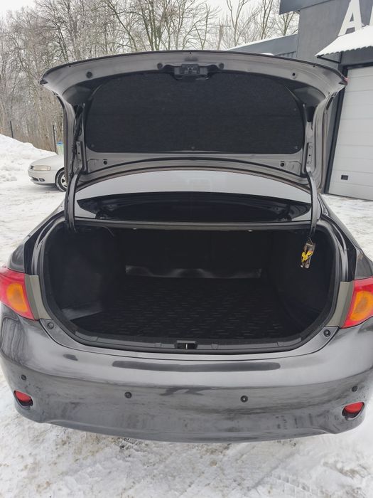 Продам TOYOTA Corolla