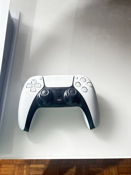 Vendo/Troco PS5 Como Nova (ler descrição)