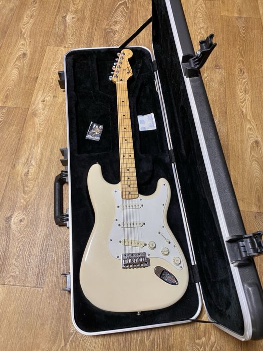Туровий жесткий кейс (кофр) для електрогитары Skb case 1skb-66 USA