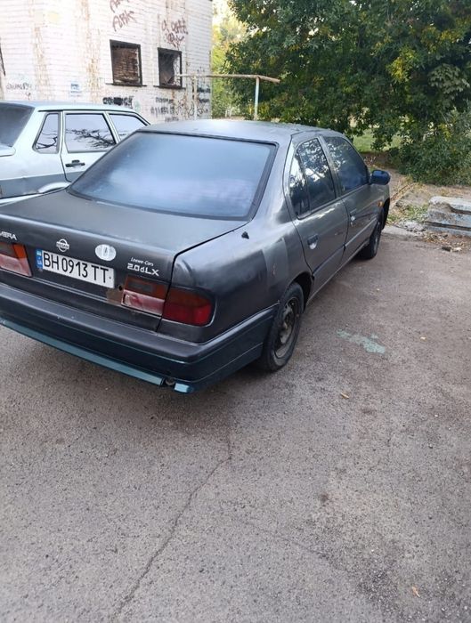 Ниссан примера 1993