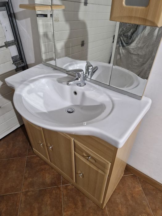 Conjuto Móvel Casa de banho Móvel+lavatório+espelho