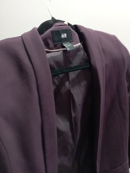 Бордовий  піджак