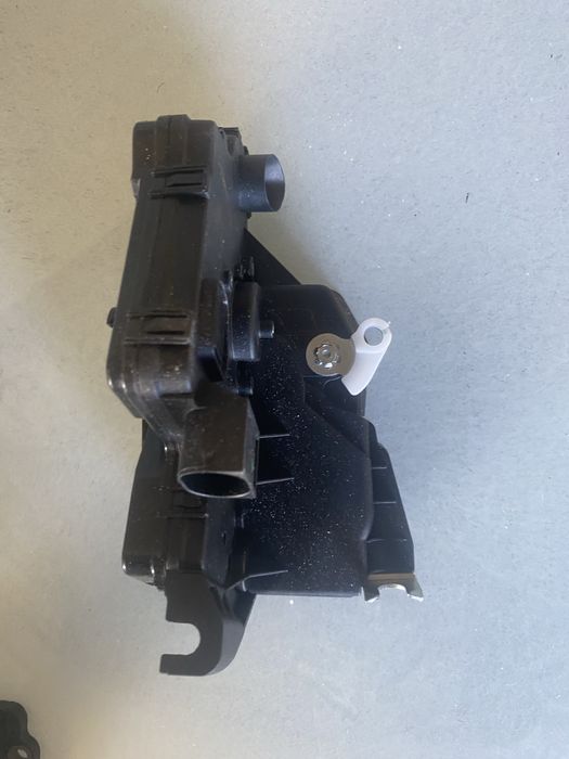 Fechadura porta traseira BMW E46