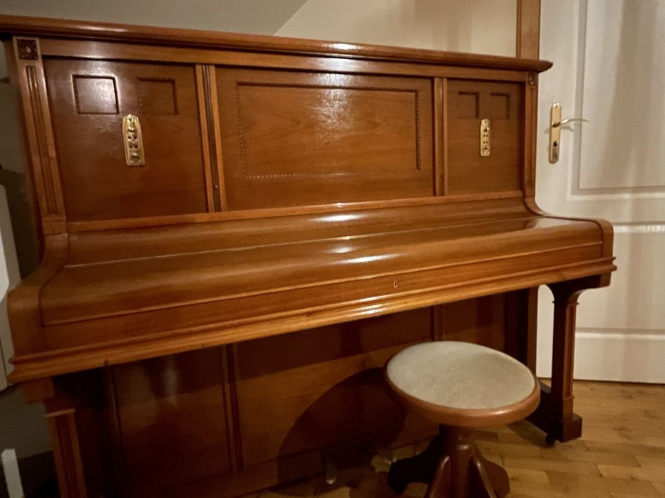 Pianino August Forster