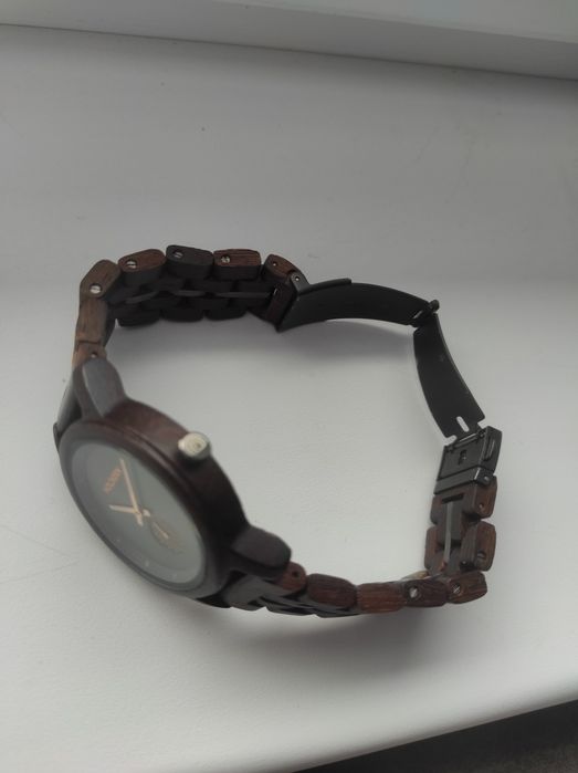 Наручний годинник HOLZKERN
