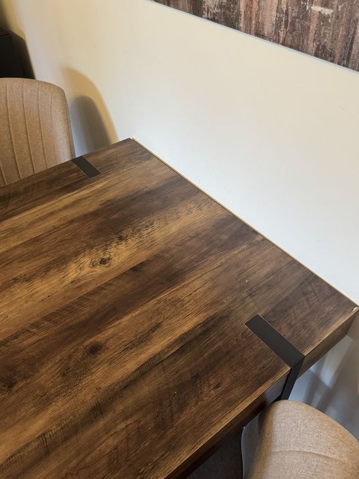 Mesa de Jantar BRAMS + 4 Cadeiras RORY – Feira dos Sofás
