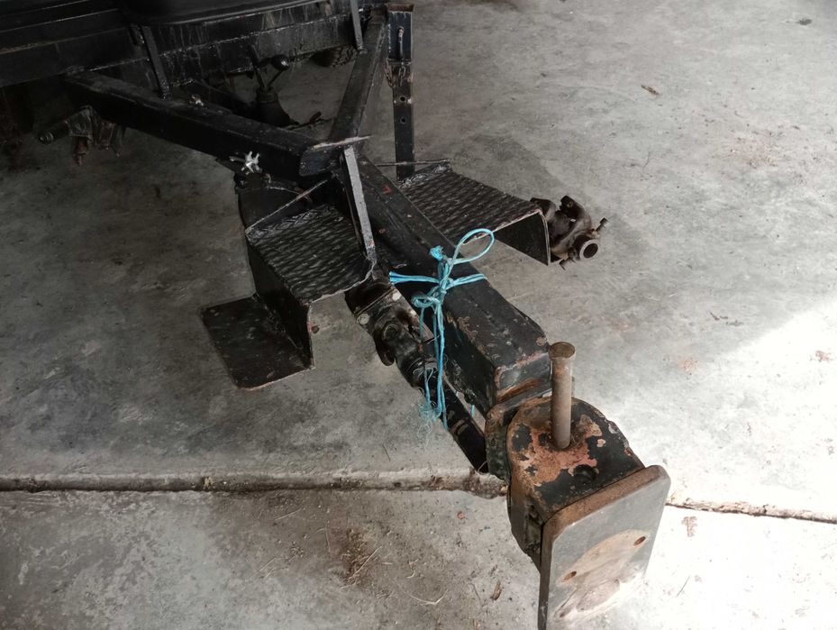 Reboque com tração para motocultivador