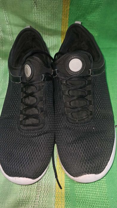 Мужские кроссовки