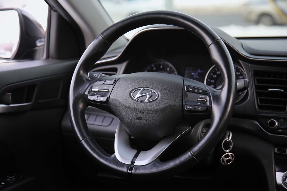 Hyundai Elantra 2020