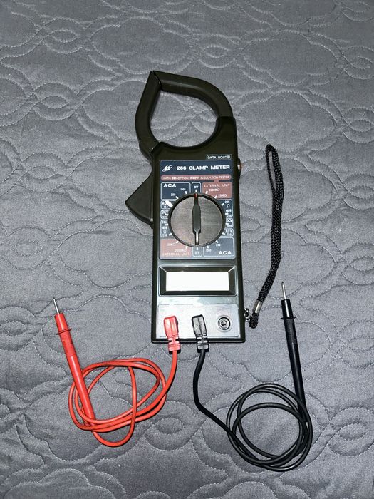 Digital Clamp Medidor N° DT-266