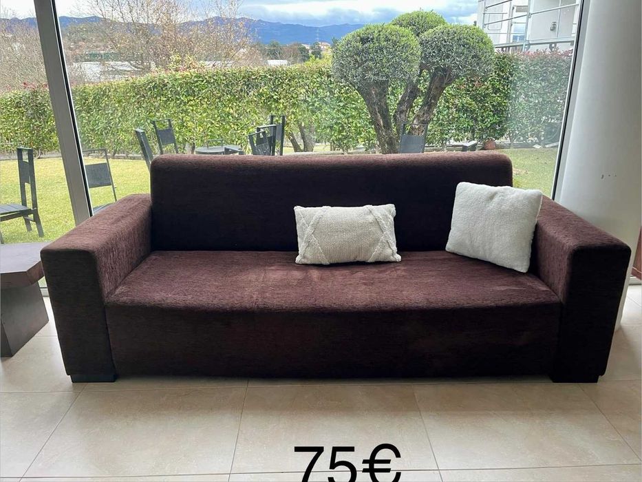 Sofá 3 lugares – bom estado – Amares