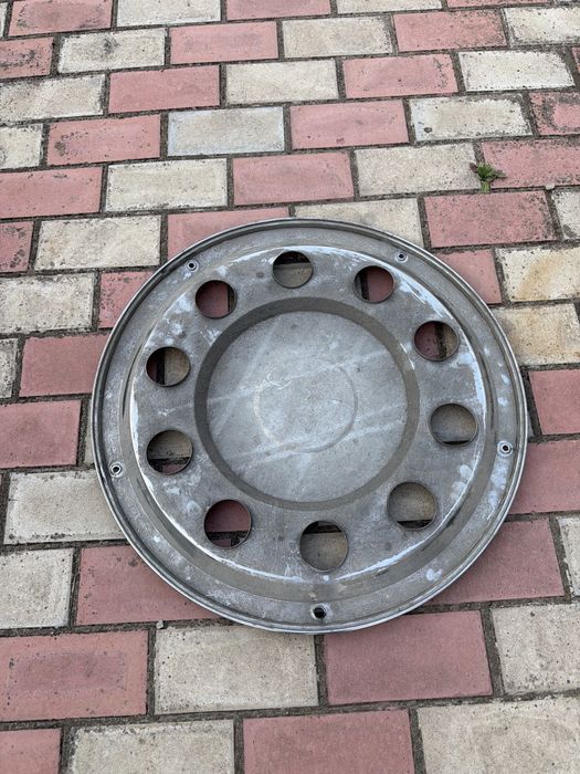 Хромований ковпак колеса 22.5" на 10 отворів (нержавійка) для вантажівок