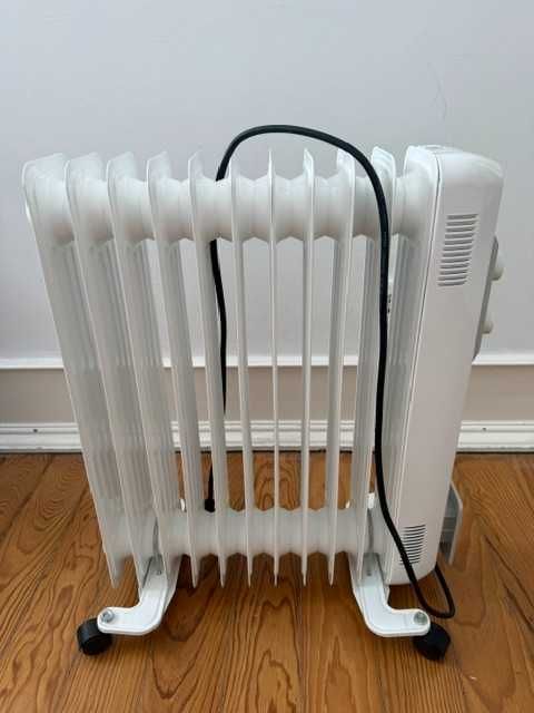 Aquecedor a óleo da marca Hoffen