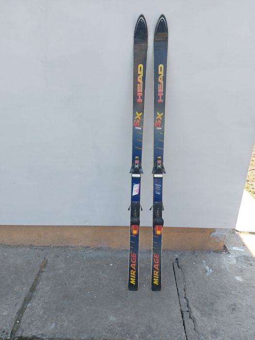 Лижі в дуже хорошому стані.ка