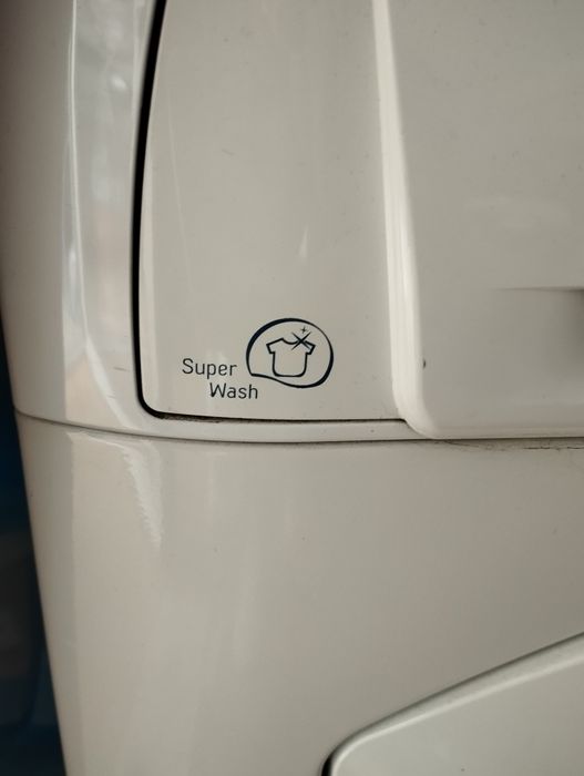 Máquina de lavar roupa ( Não funcional)