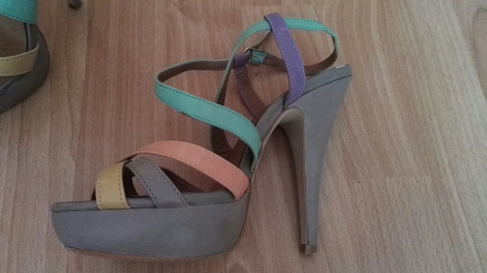 Szpilki Aldo kolorowe