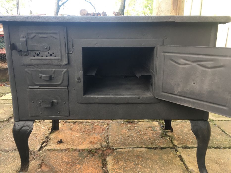 Дровяна варильна піч кухня отопительно варочная буржуйка шпор дров'яна