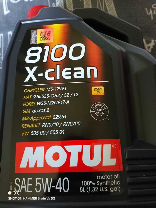 Motul olej Motul 5W40 5L 8100 X-clean C3
