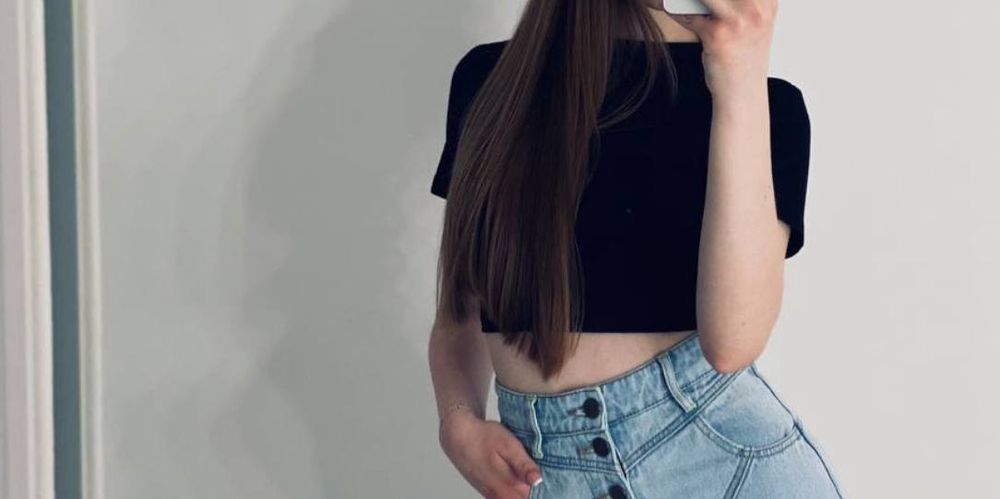 Топ з відкритою спиною