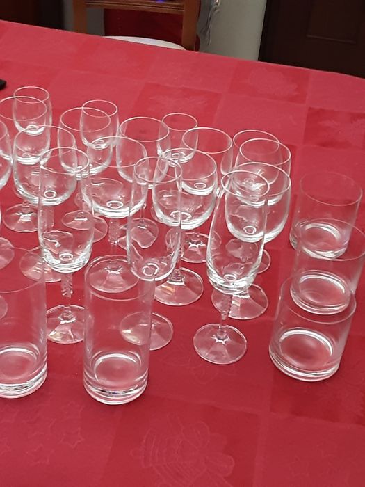Meio serviço  de copos em cristal da Boémia