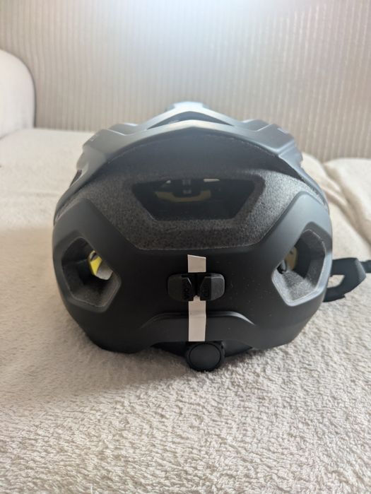 Capacete Van Rysel MIPS