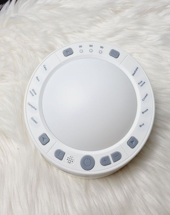 Lampka LED z białym szumem i dźwiękami do relaksu dla dzieci i dorosły