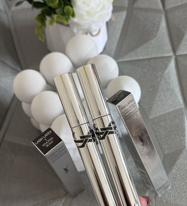 Туш Yves Saint Laurent Lash Latex