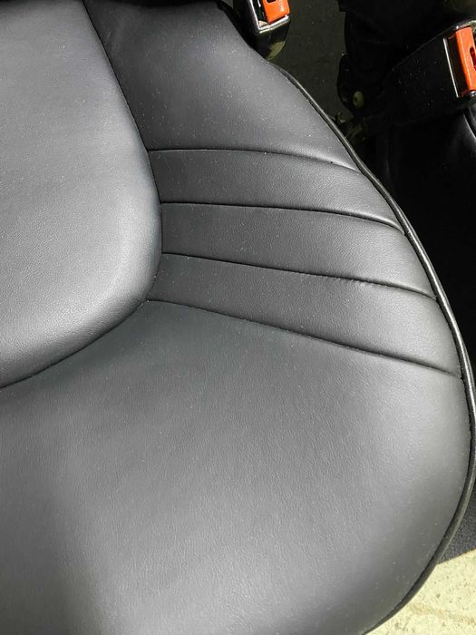 Bancos da frente Saab 9000 Aero em pele