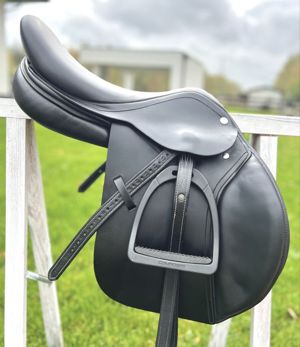 Siodło 16 M skokowe Vicky Daw Mag exclusive 16/32 młodzieżowe