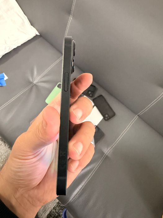 iPhone 14 - 128 GB como novo com caixa capas películas