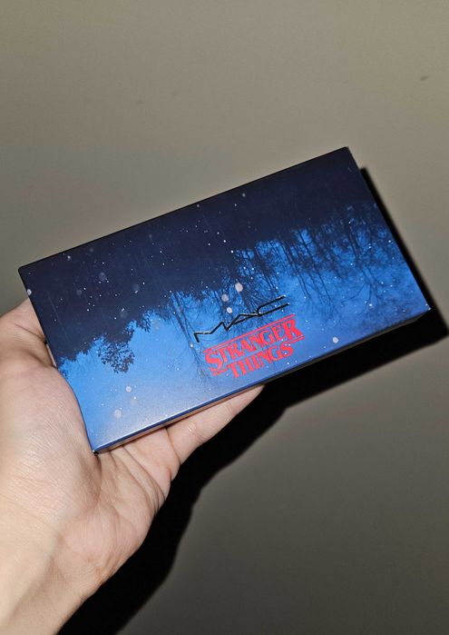 nowa limitowana paleta cieni MAC Stranger Things