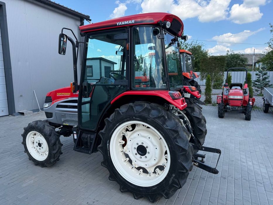 Японський трактор Yanmar