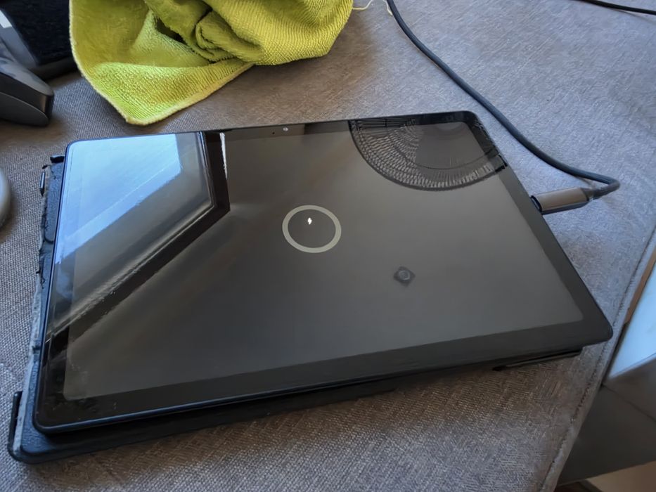 Tablet samsung a7 wifi stan bardzo dobry