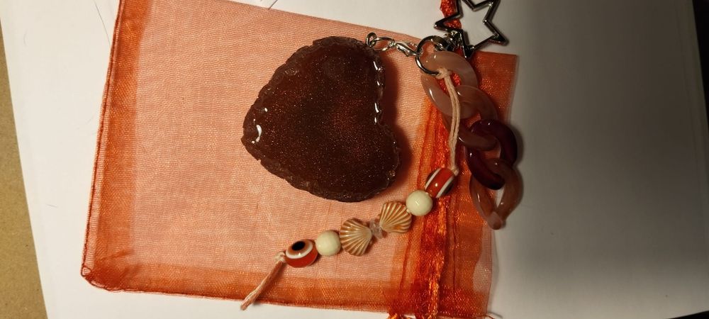 Bag charm, coração 
Preço 6,5€
